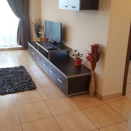 Nick Apartments Mamaia Esterno foto